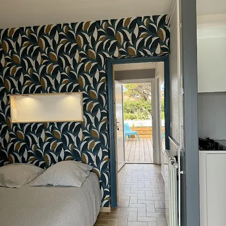 Les Sables D'or * Йер