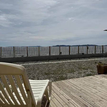 Будинок відпочинку Les Sables D'or Єр